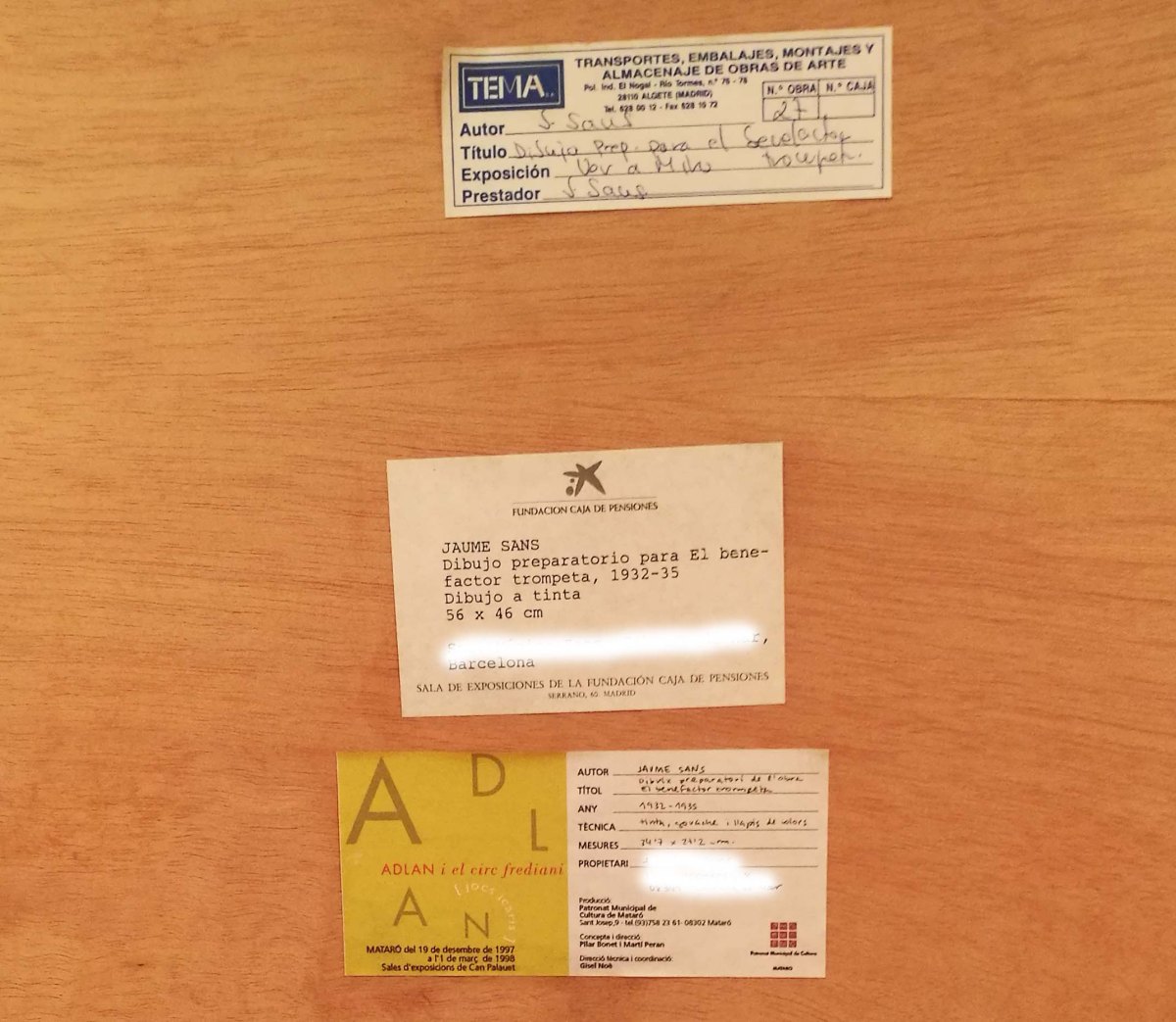 Etiquetes revers obra dibuix preparatori "El benefactor trompeta"